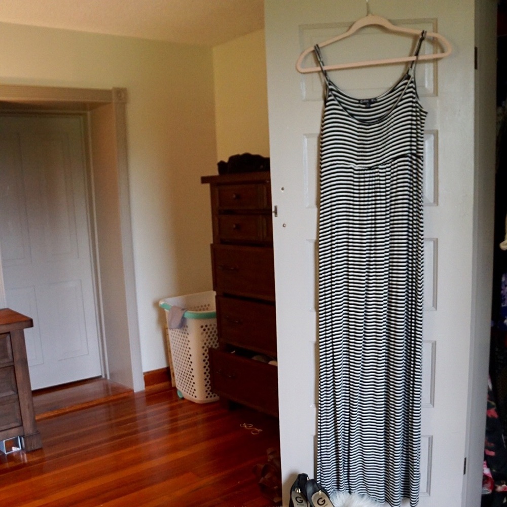 Maxi-dress.